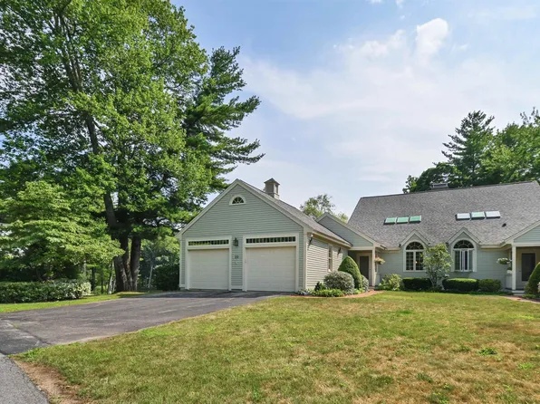 23 Peninsula Drive, Stratham, NH 03885