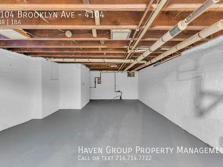 4104 Brooklyn Ave #4104 — Photo 20