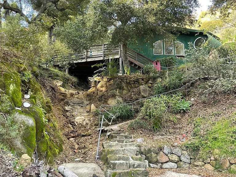 W Mountain Dr — Photo 17