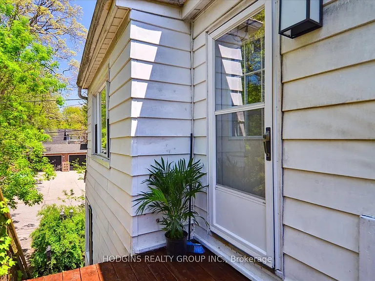 65 Mineola Rd E #UPPER — Photo 6