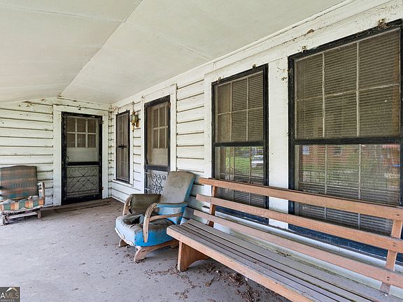 2nd image of 157 Patterson Rd