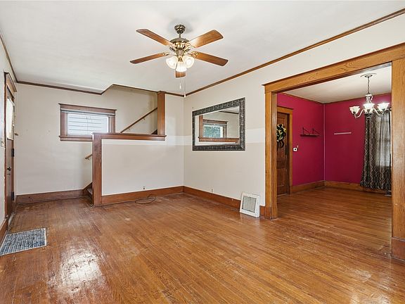 5th image of 1116 A Ave NW