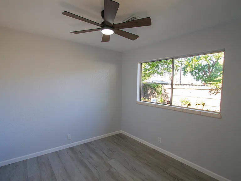 1434 Fordham Ave #2 — Photo 9