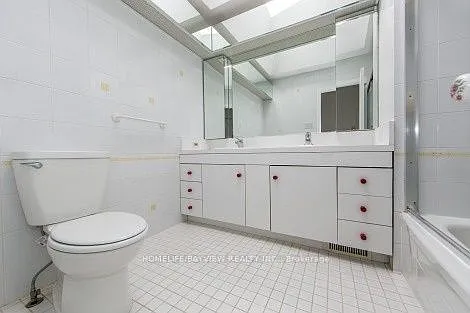 17 Royal Oak Dr — Photo 17