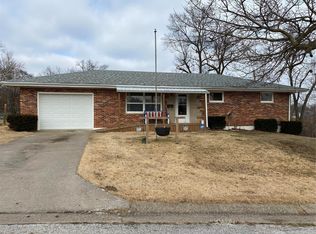 1900 Missouri Ave, Hannibal, MO 63401