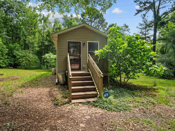131 McGinnis Rd, Cowpens, SC 29330
