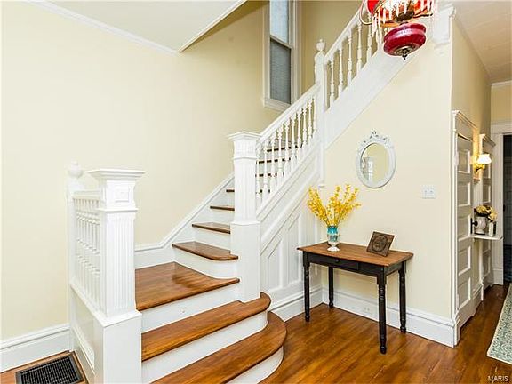 3rd image of 358 Seraphin St