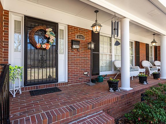 4th image of 2300 Hathaway Heights Rd