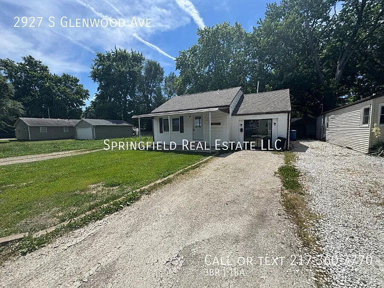2927 S Glenwood Ave — Photo 1