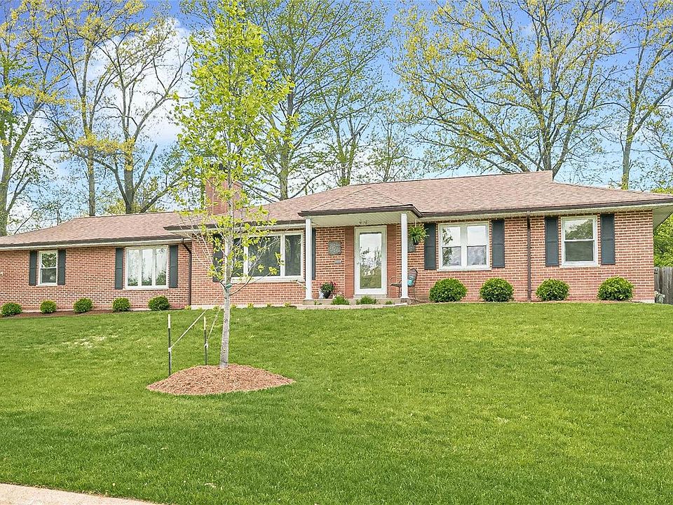 1st image of 15 Heather Dr