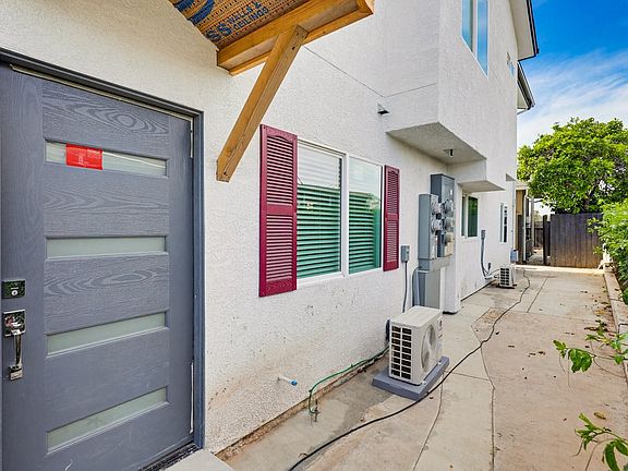 2nd image of 3330 Altadena Ave