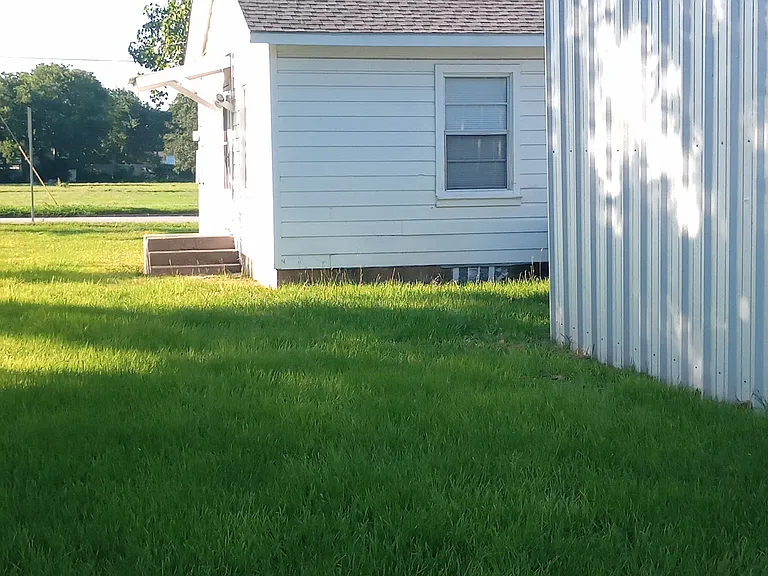 W Shady Grove Rd — Photo 2