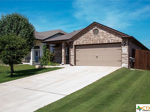 3rd image of 1422 Amber Dawn Dr