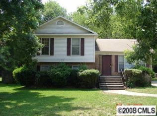 2512 Scarlet Cres, Charlotte, NC 28273