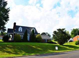 52 Old White Bridge Rd, Waynesboro, VA 22980