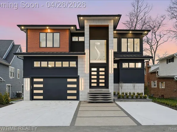 13281 Haddon St, Fenton, MI 48430