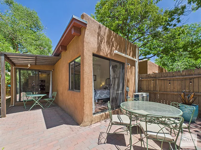730 Columbia St #C — Photo 21