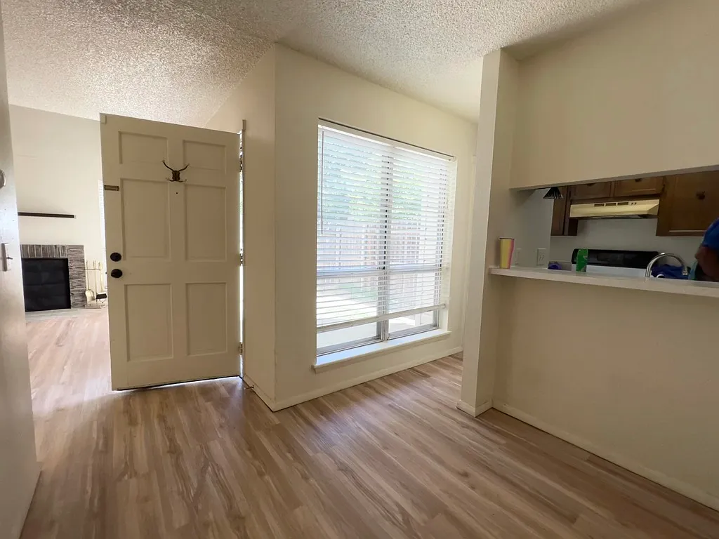 Building Photo - 828 Cardinal Creek Blvd #0