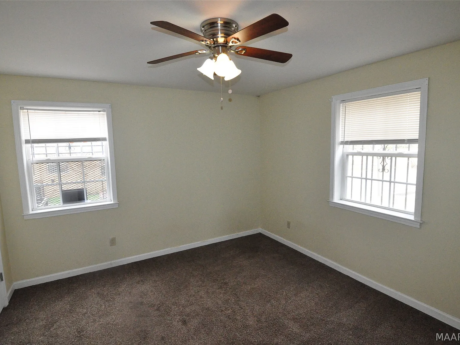 2 bed, 1.0 bath, 875 sqft, $800 — Photo 2