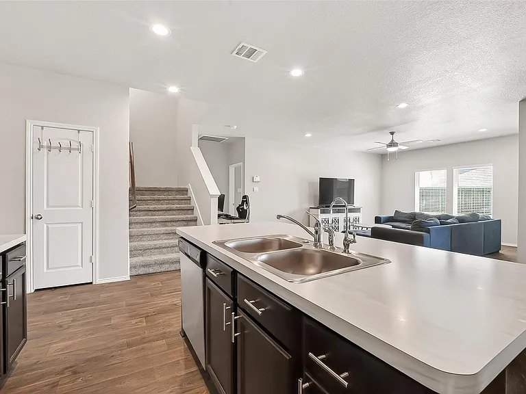21500 Rustic Elm Dr — Photo 18