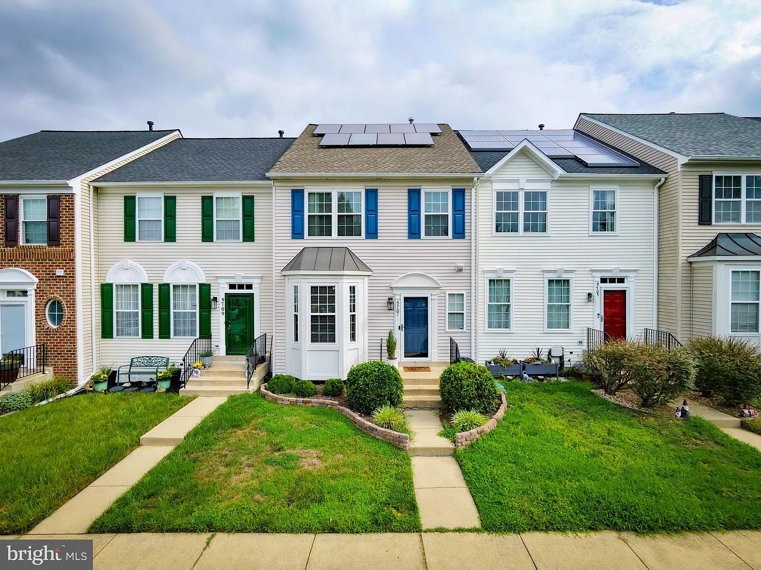 3 bed, 2.5 bath, 1412 sqft, $3,000 — Photo 3