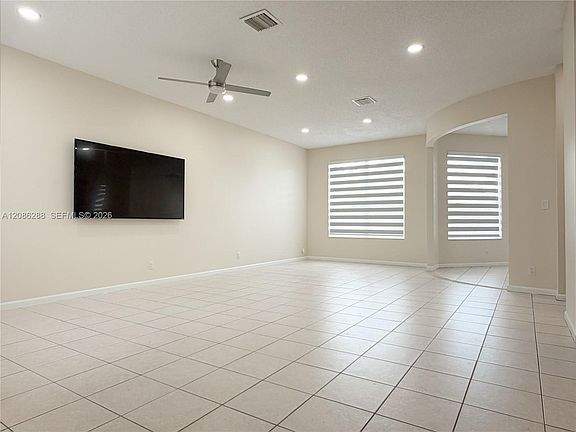 4th image of 2075 SW 159th Ave