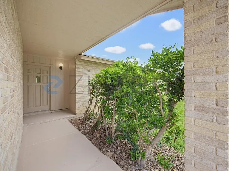 8318 Tuxford — Photo 5