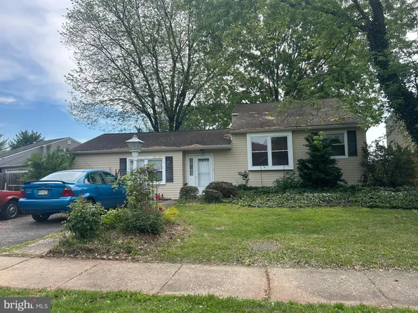 345 Wisteria Ave, Reading, PA 19606