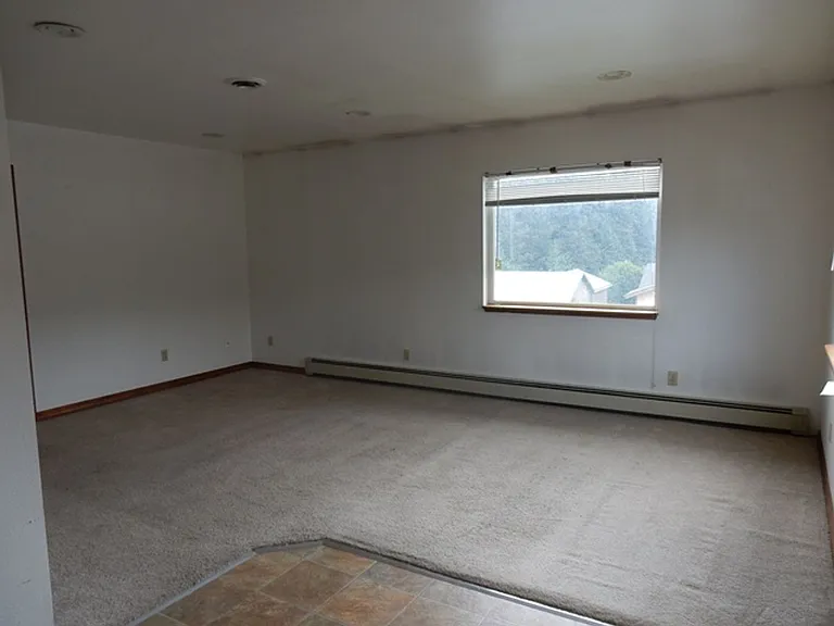 1514 Lynden Way #B — Photo 6