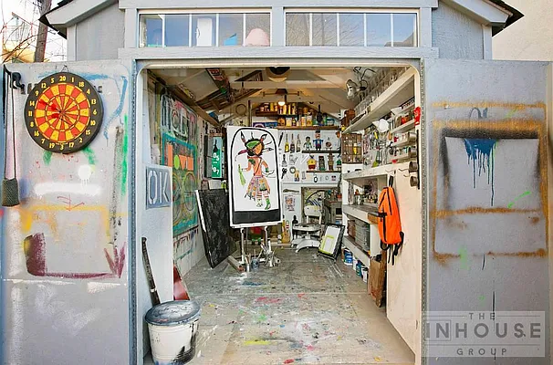 Sold by The InHouse Group | media 36