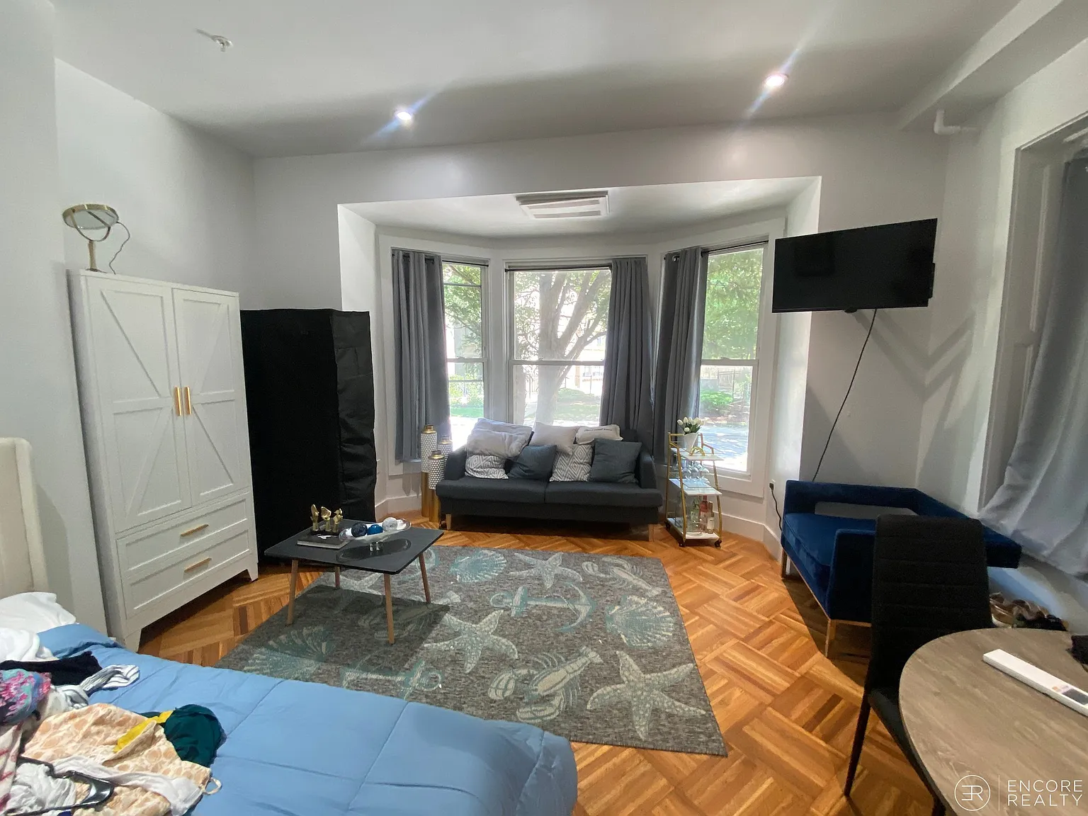 Studio, 357 sqft, $2,400 — Photo 3