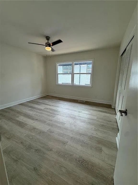 2 bed, 2.5 bath, 22524 sqft, $1,250 — Photo 4