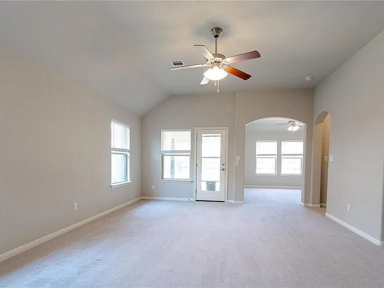 8238 Arezzo Dr — Photo 20