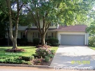 38 Cobblestone Rd, Greenville, SC 29615