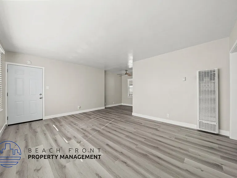 807-811 W. 15th Street — Photo 13