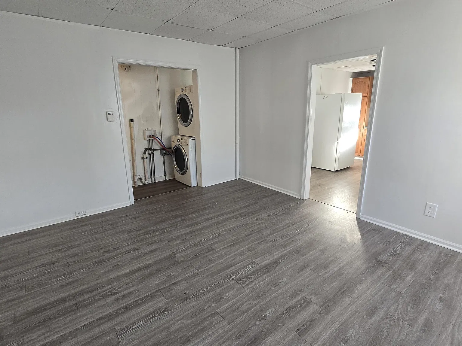 3 bed, 1.0 bath, 1282 sqft, $1,400 — Photo 4
