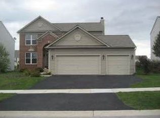 1273 Goldfinch Ln, Antioch, IL 60002