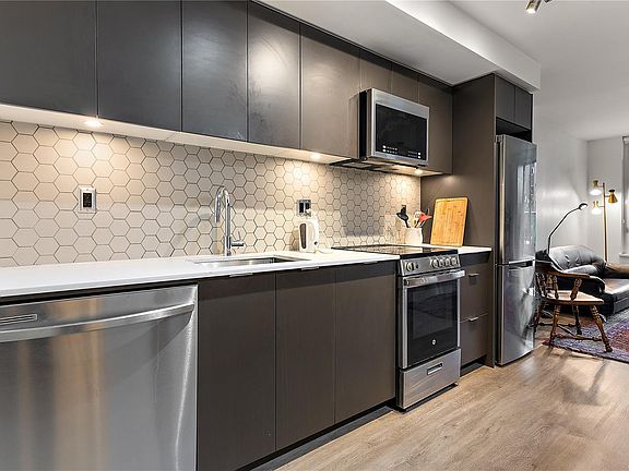 4th image of 845 Johnson St #310
