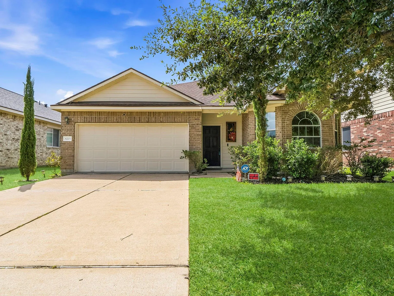 3 bed, 2.0 bath, 1770 sqft, $1,950 — Photo 1