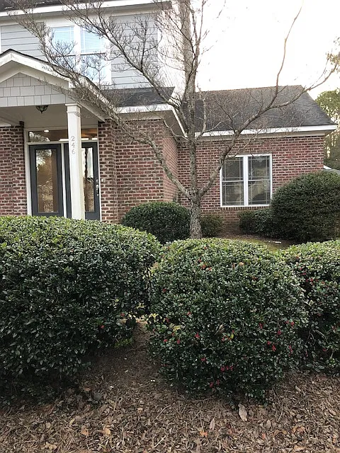 3 bed, 2.5 bath, 1920 sqft, $2,150 — Photo 2