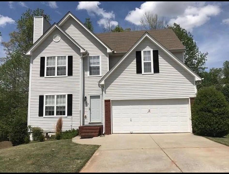 1st image of 1076 Yellow River Dr