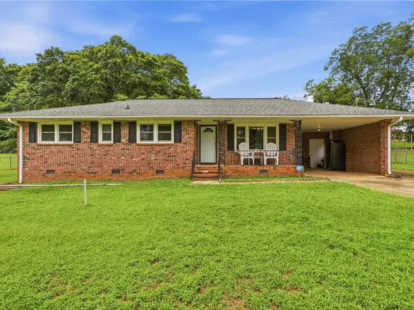 202 Edwards Dr, Anderson, SC 29626