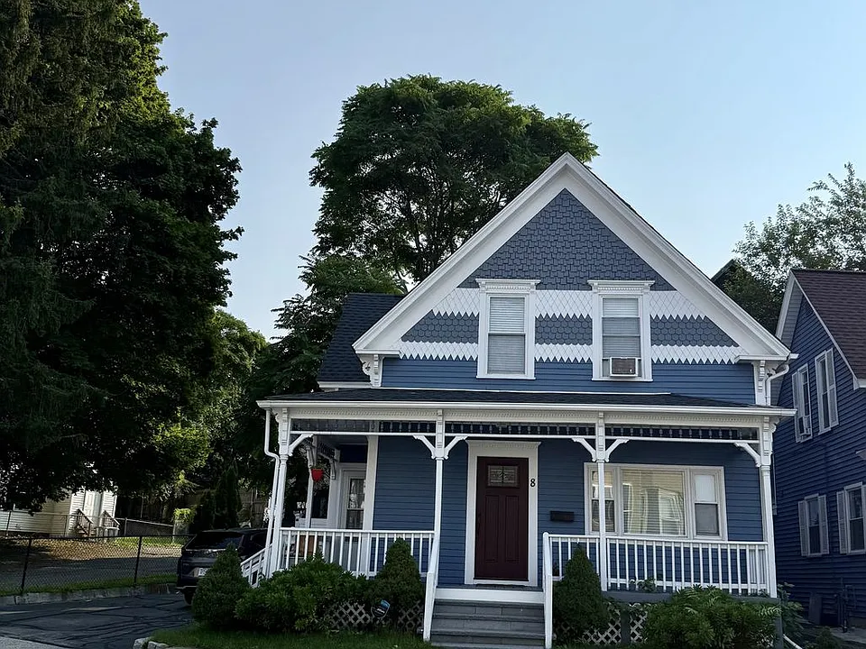 8 Adams St