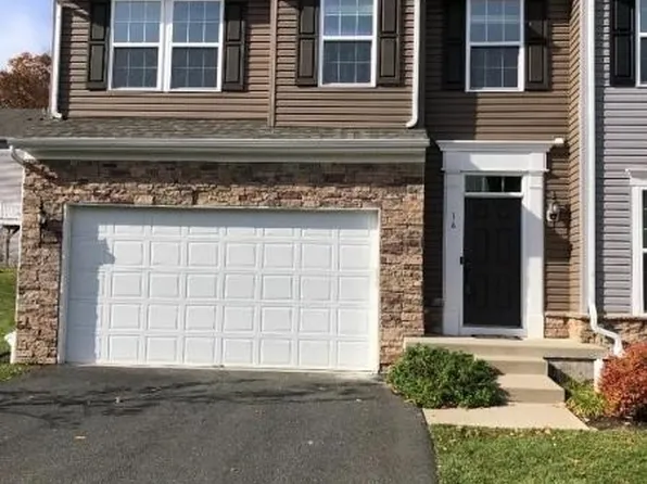 16 Shade Tree Ln, Mount Arlington Boro, NJ 07856