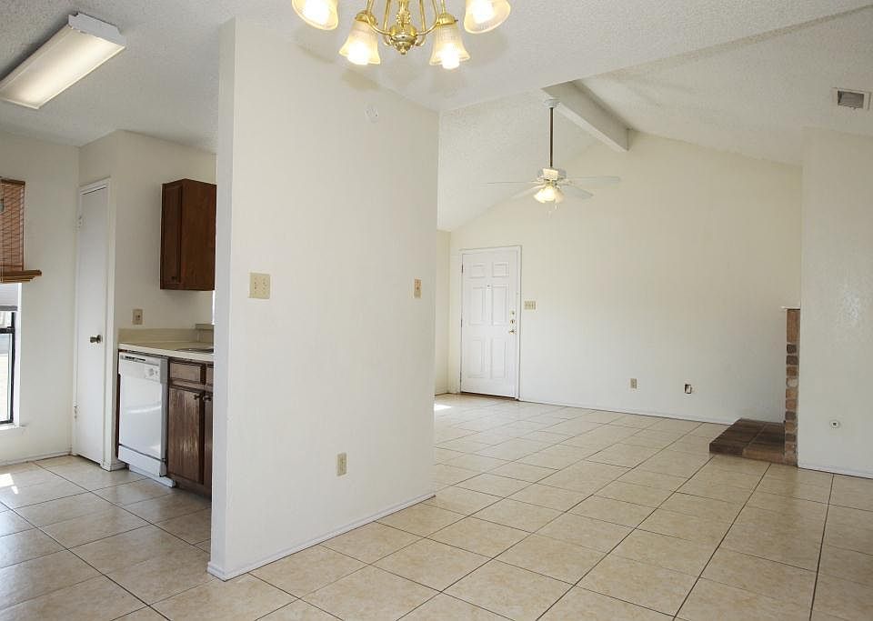 1st image of 1417 Hermitage Dr