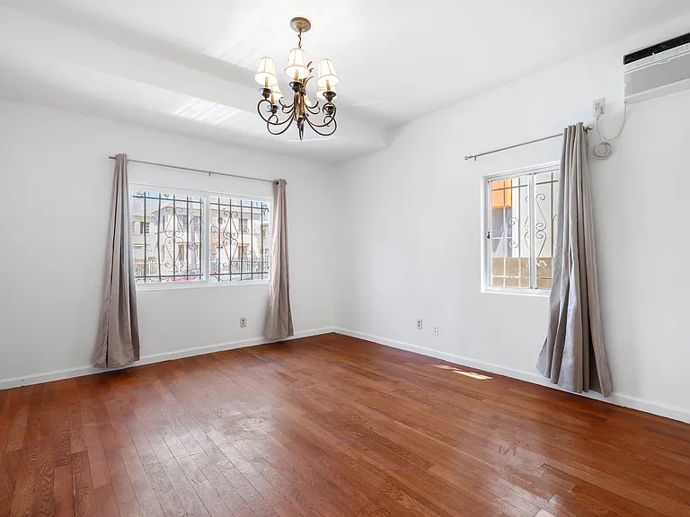908 S Kenmore Ave #1 — Photo 5