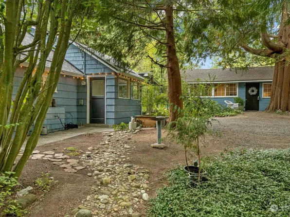 19101 Soundview Boulevard NE, Suquamish, WA 98392