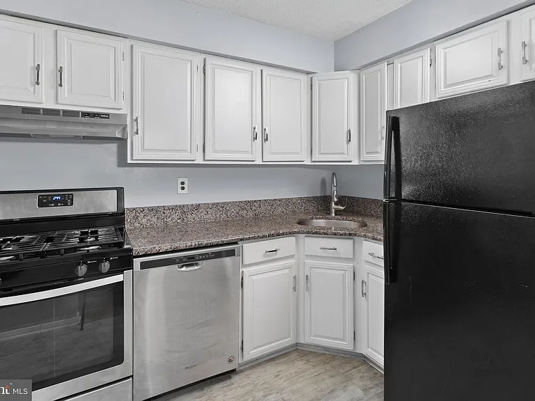 3 Foxtail Ln — Photo 8