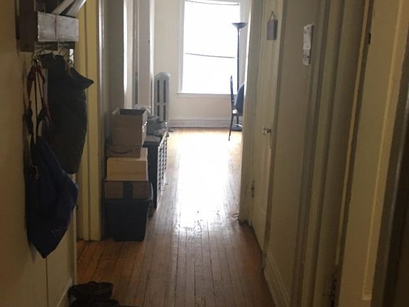 5th image of 2822 N Cambridge Ave APT 030
