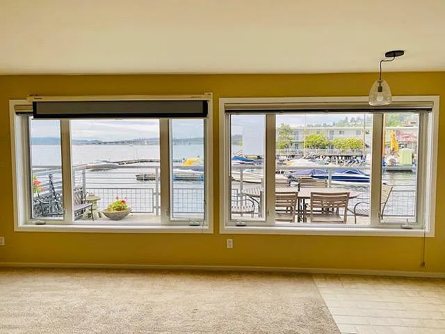 334 Lakeside Ave S — Photo 2